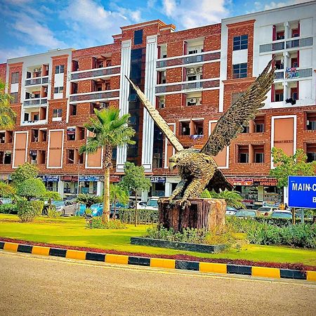Royal Galaxy Hotel & Residence - Near Islamabad International Airport & Motorway المظهر الخارجي الصورة