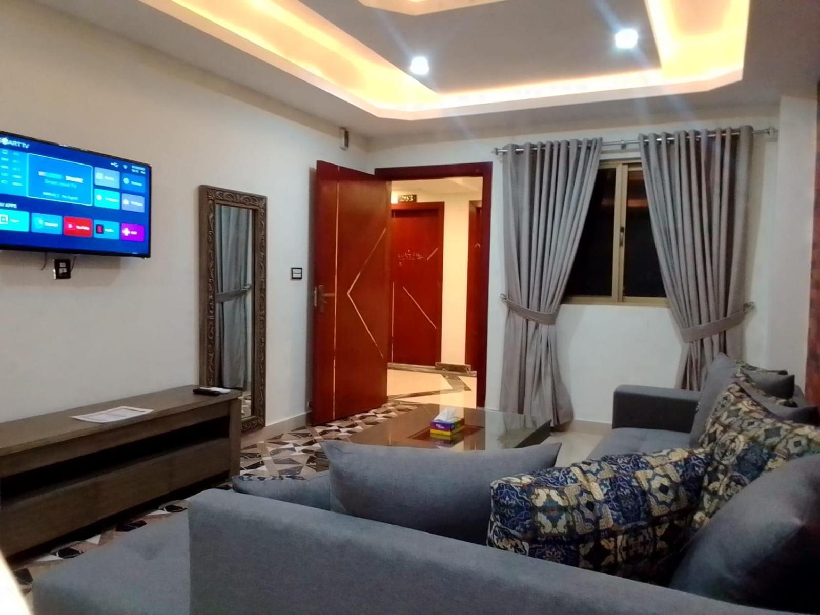 Royal Galaxy Hotel & Residence - Near Islamabad International Airport & Motorway المظهر الخارجي الصورة