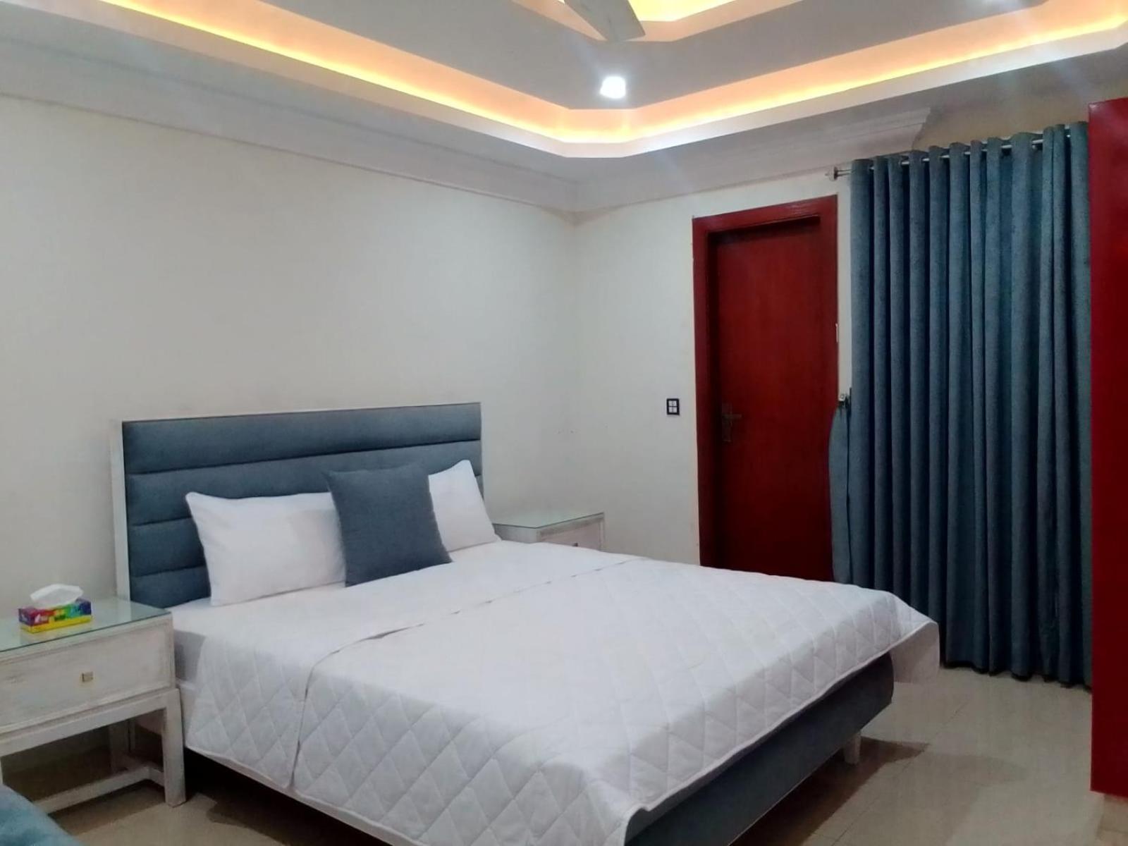 Royal Galaxy Hotel & Residence - Near Islamabad International Airport & Motorway المظهر الخارجي الصورة