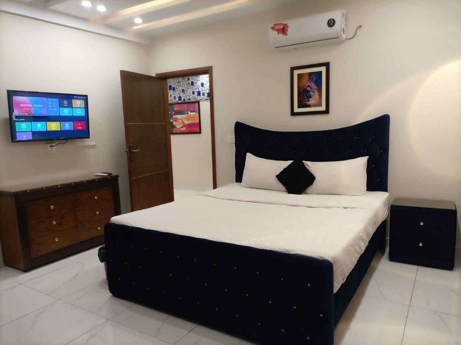Royal Galaxy Hotel & Residence - Near Islamabad International Airport & Motorway المظهر الخارجي الصورة
