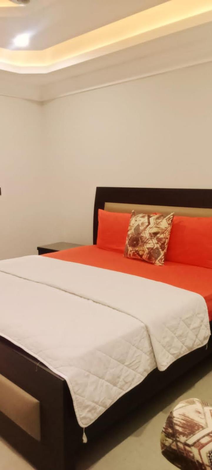 Royal Galaxy Hotel & Residence - Near Islamabad International Airport & Motorway المظهر الخارجي الصورة