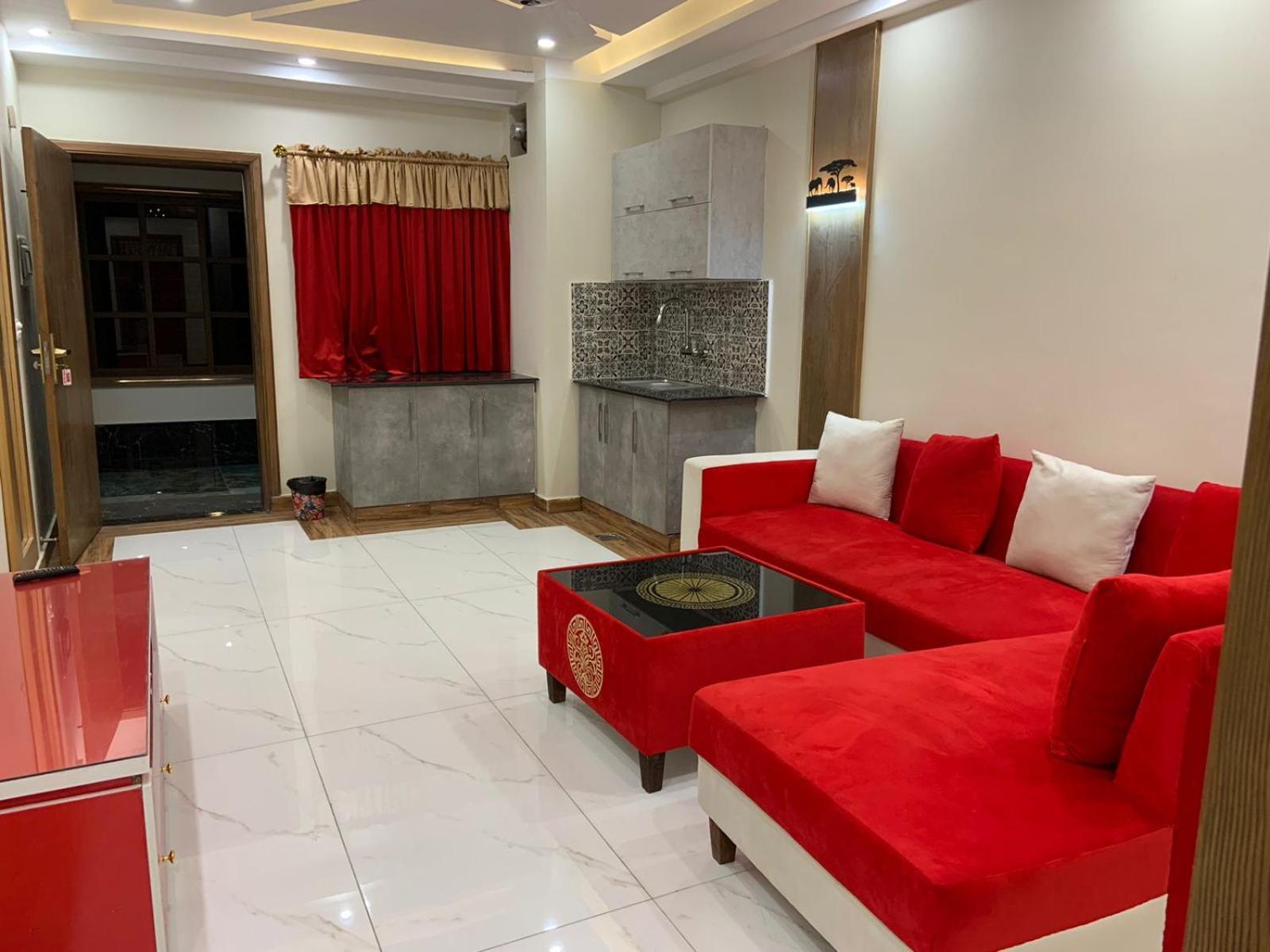 Royal Galaxy Hotel & Residence - Near Islamabad International Airport & Motorway المظهر الخارجي الصورة